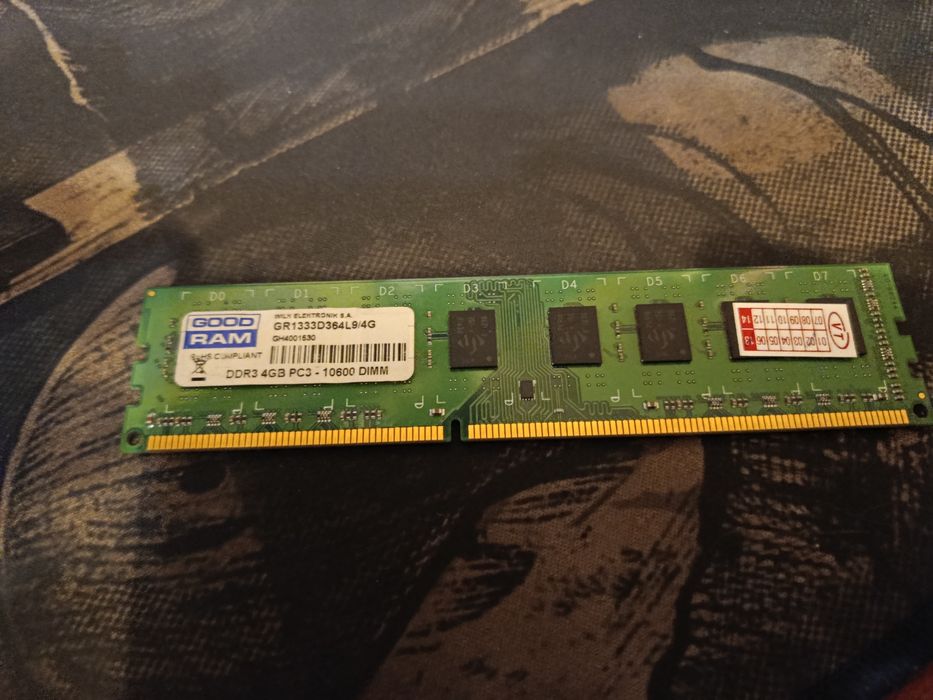 Оперативна пам'ять ОЗУ 4гб DDR3