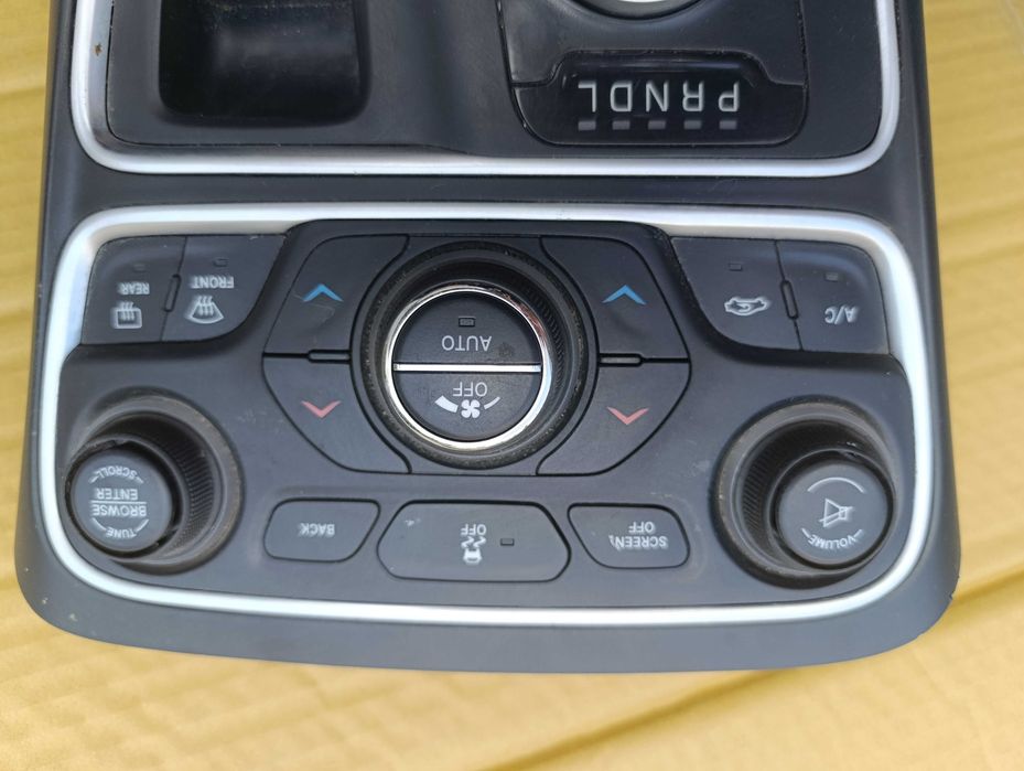 Блок печки, селектор, ручник Chrysler 200 2015-2017г Оригинал