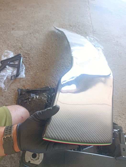 Lotka spoiler Lamborghini Gallardo  Ferrari F360 carbon