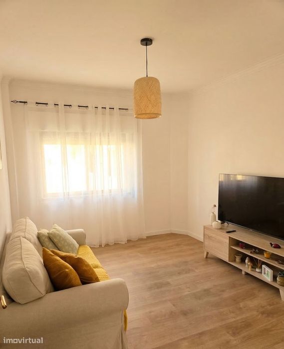 Apartamento T2 no Pinhal Novo – A 15 min a pé da estação — Pinhal Novo, Setúbal