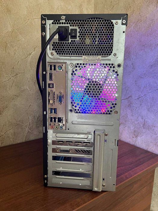 Игровой компьютер RX 570 Стаціонарний ПК 4 ядра Системний блок 500 SSD
