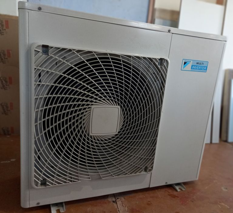 Daikin 4MХS80E2V3B наружный блок мульти системы.
