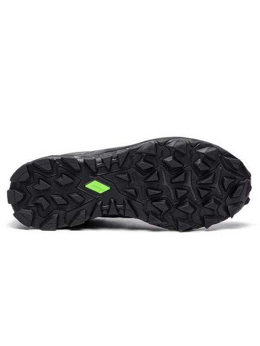Продам кроссовки ASICS