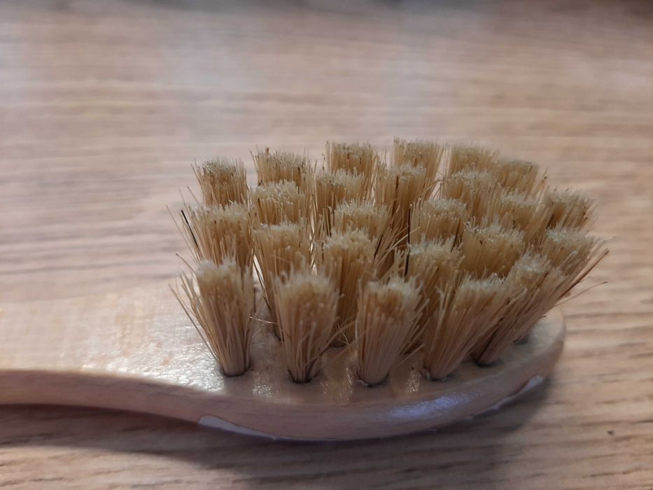 Szczoteczka do czyszczenia tapicerki skorzanej