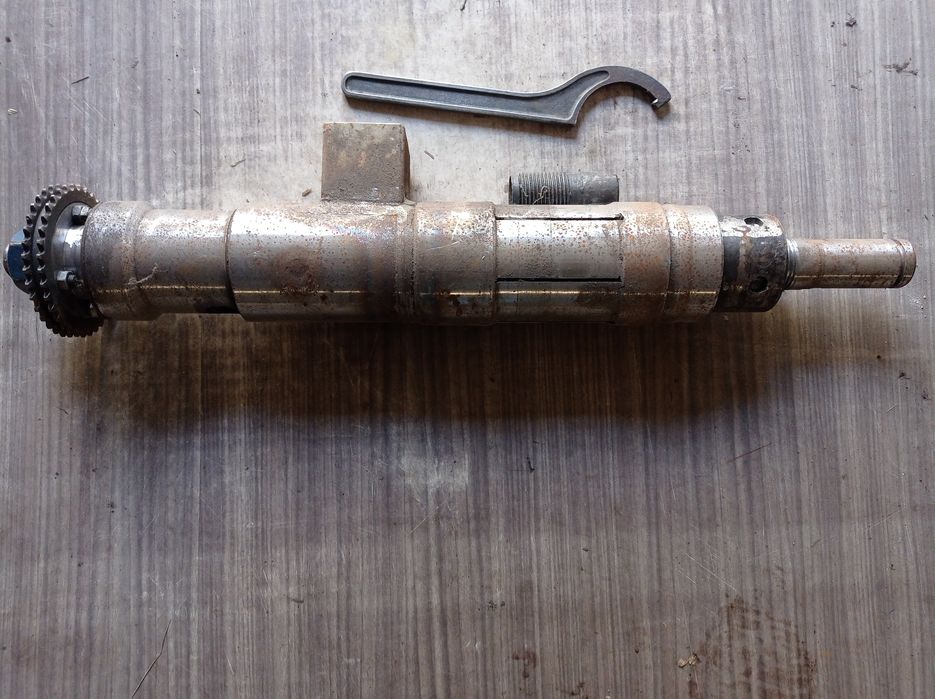 Продам робочу частину маслопреса олійниці.