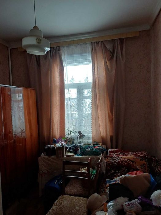 Продається 2-поверховий цегляний будинок м. Тараща