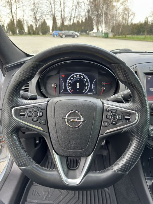 OPEL INSIGNIA 2014 2.0 195km Biturbo