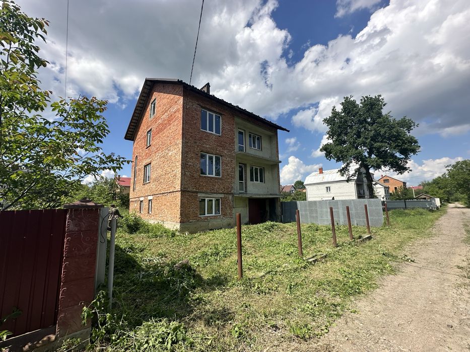 Продам  Будинок  вул Східна