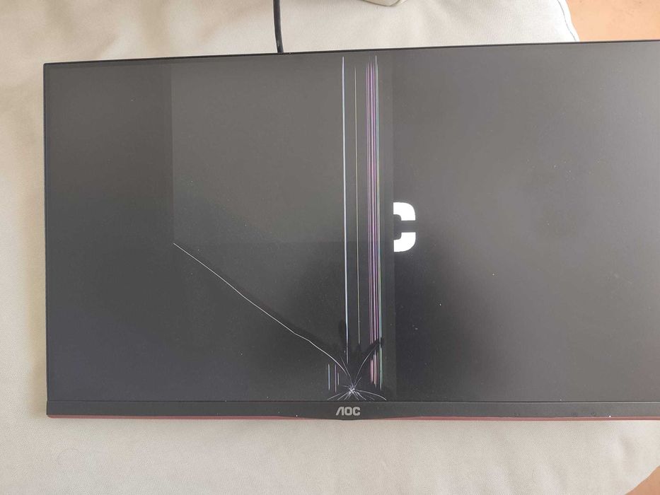 Monitor Gaming AOC 27GU2U5 - *Painel LCD com dano leve*