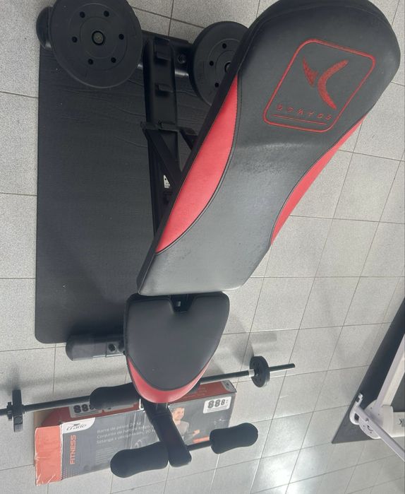 Vendo banco e alteres novo