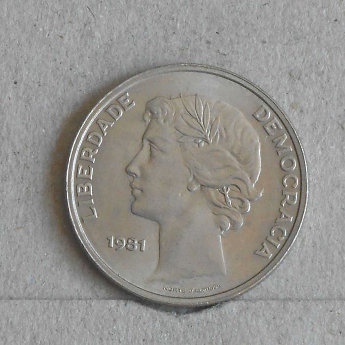 Portugal 25 escudos 1981 - olx X10819