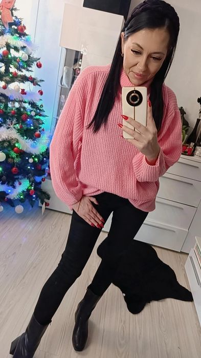 Sweter sukienka sweterkowa Moher H&M cukierkowy róż barbie 

Stan bard