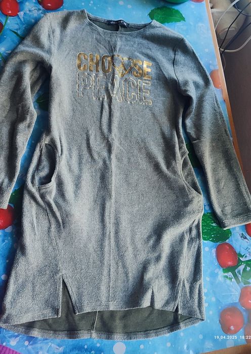 Плаття на дівчинку 3  штуки