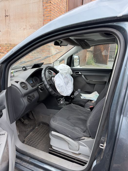 Продам Volkswagen Caddy Life после ДТП