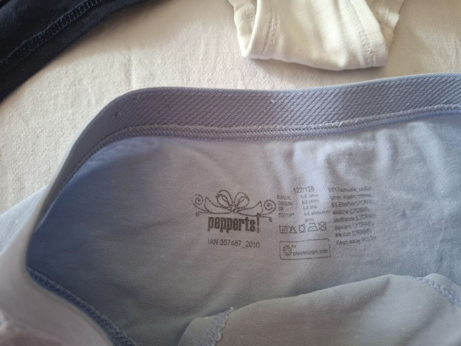 Majtki dziewczęce roz 122/128