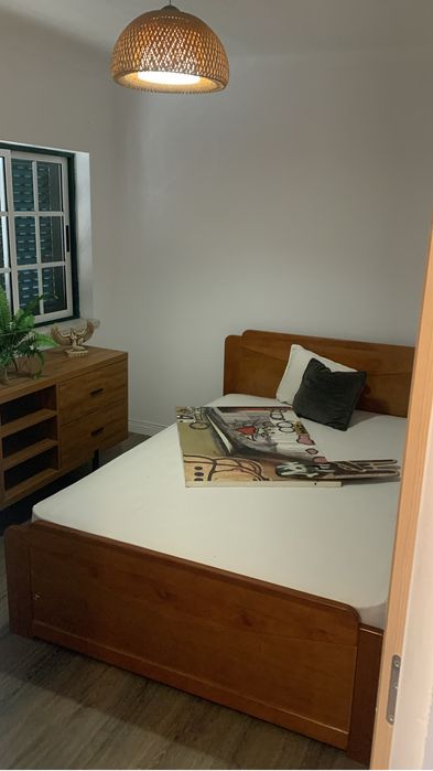 Alugo quarto - casa partilhada