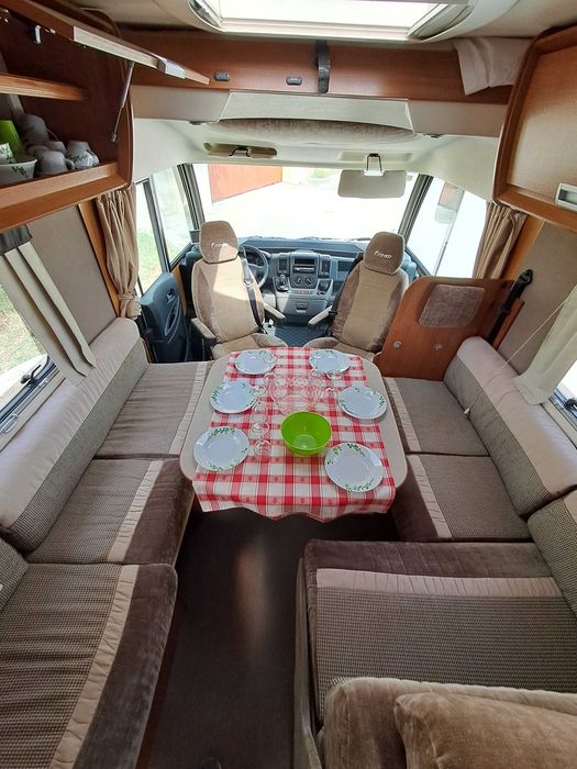 Aluguer de autocaravana de 6 pessoas