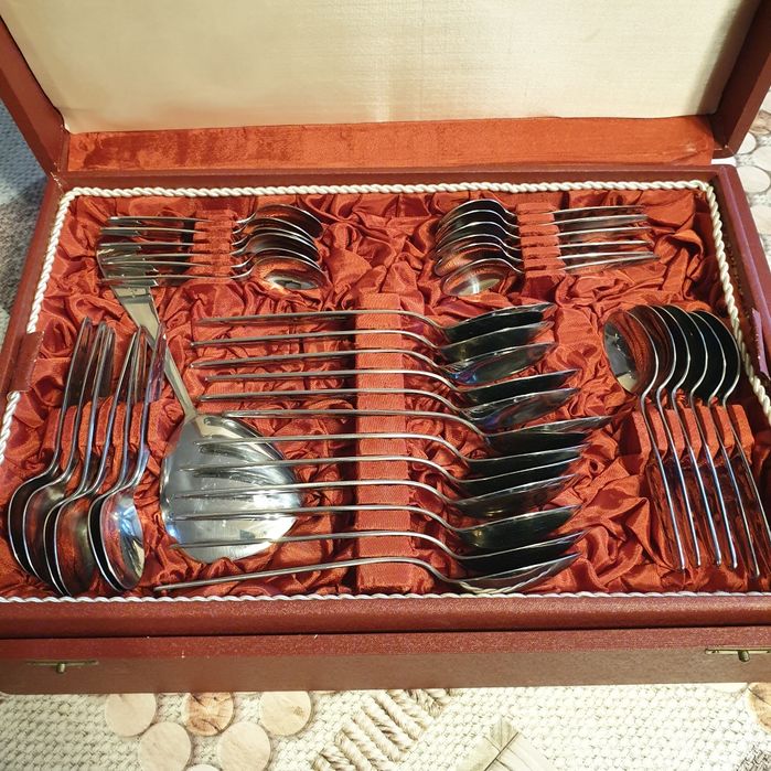 Sztućce gerlach lata 70 komplet 55 sztuk w skrzyni drewnianej