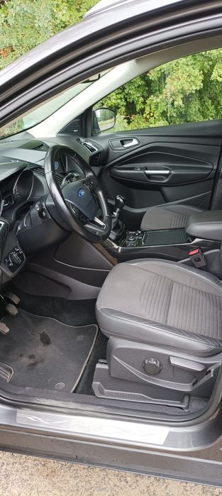 Ford Kuga benzyna
