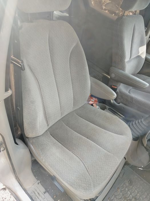 Продам автомобиль крайслер