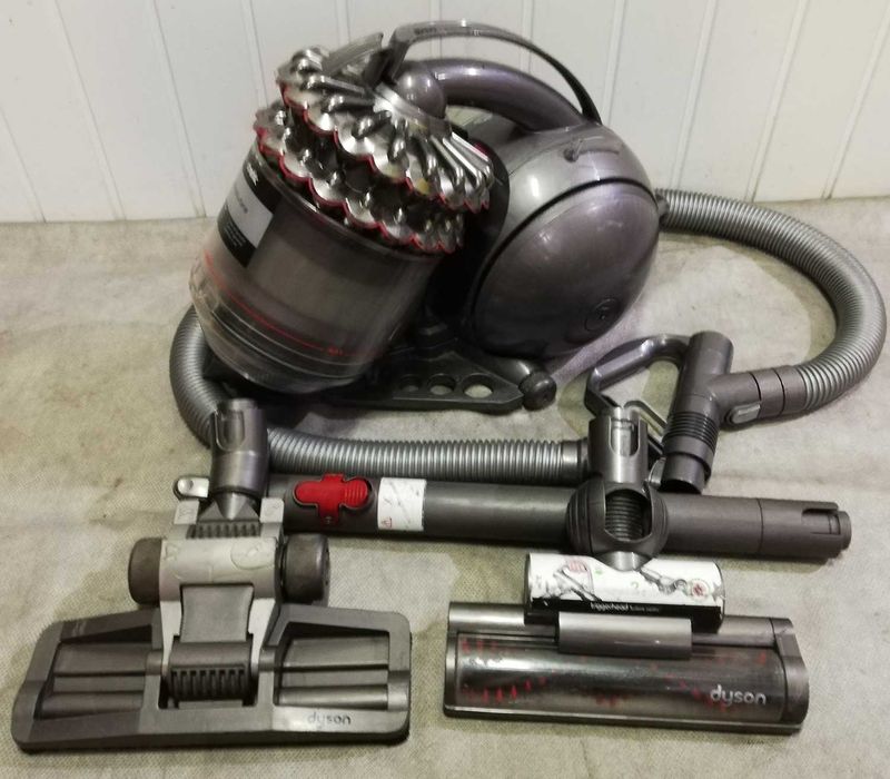 odkurzacz dyson DC 52 z turbo