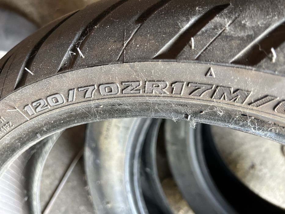Pneus de mota semi novos