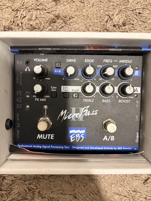 EBS Microbass 2 Preamp Baixo