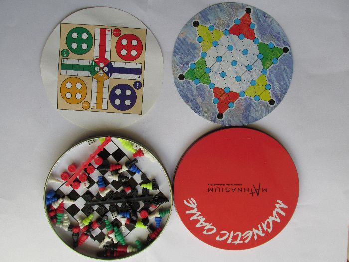 Lata com 6 Jogos magnéticos