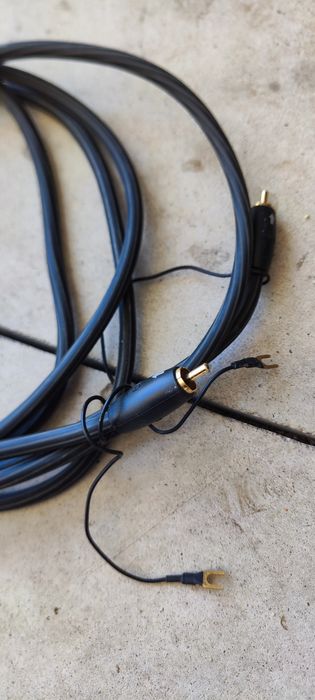 Cabo audio RCA com terra