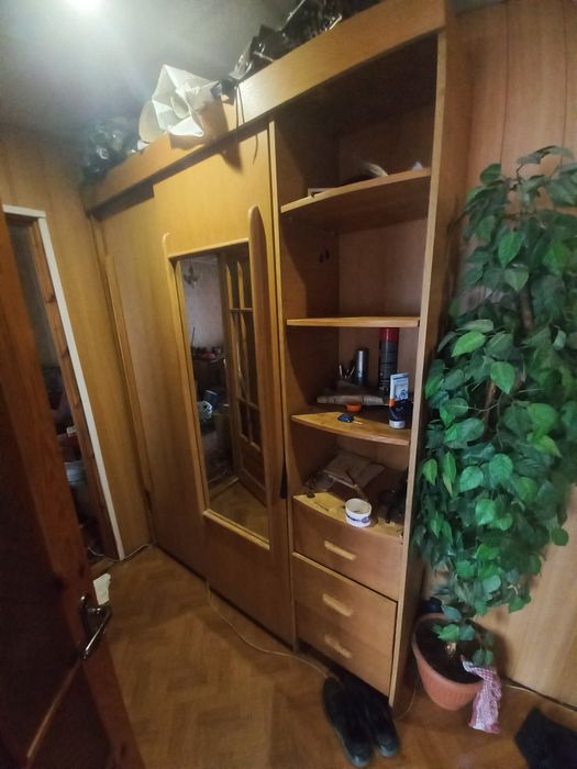 Продам шкаф-купе