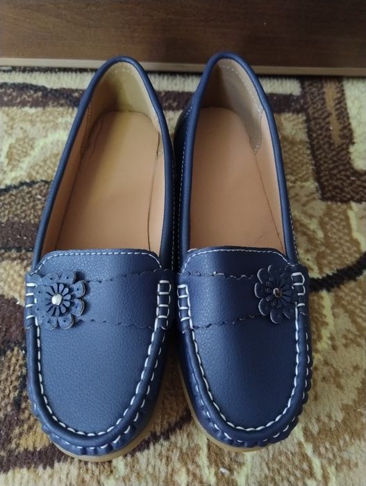 Жіноче взуття 39 розміру