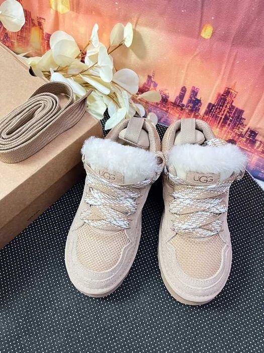 UGG_Lowmel_Sand_Rozmiar 37