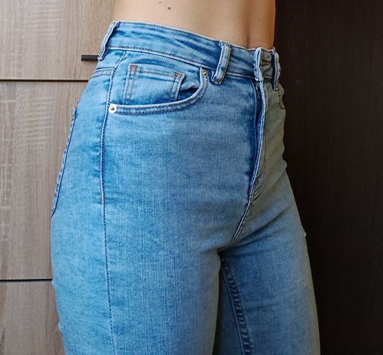 Жіночі джинси. Джинси