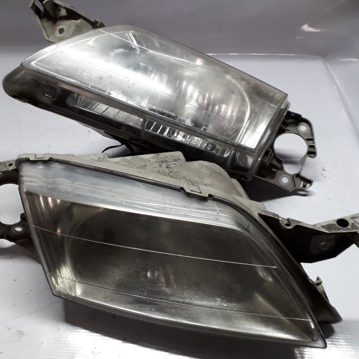 Farol Farolinm para Mazda Premacy