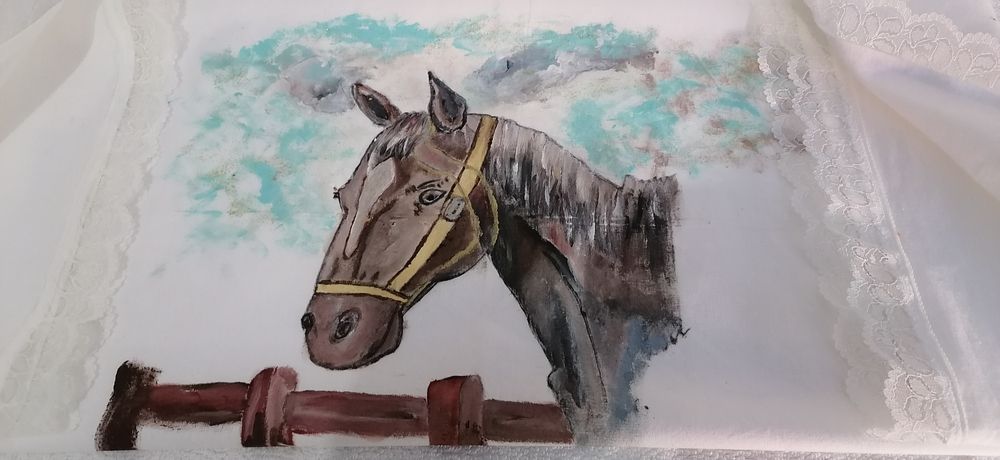 Linda toalha de mesa em algodão pintada à mão