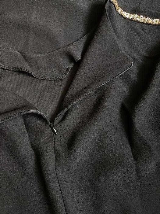 Елегантна сукня міді від французького бренду La Fée Maraboutée