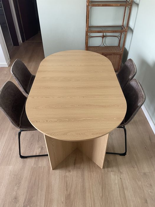 Mesa de jantar extensível NOVA