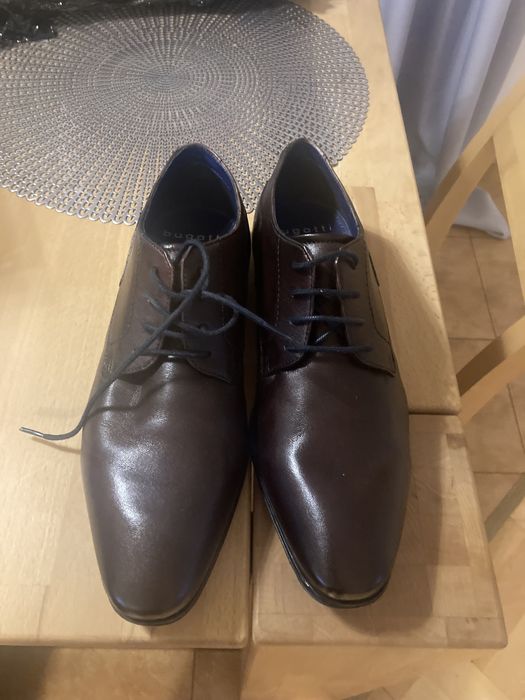 Nowe Półbuty Bugatti