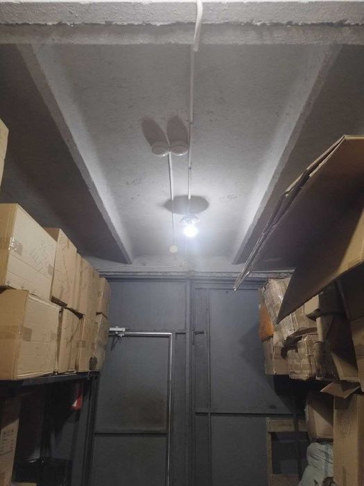 Продаж кіоск на ринку Оптовик Висотний гараж Н