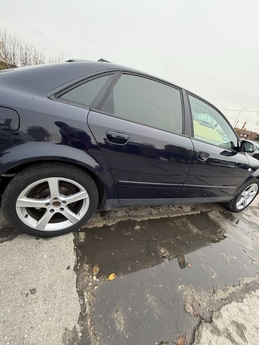 Drzwi Audi A4 B6 LZ5L Prawe przód tył A4B6