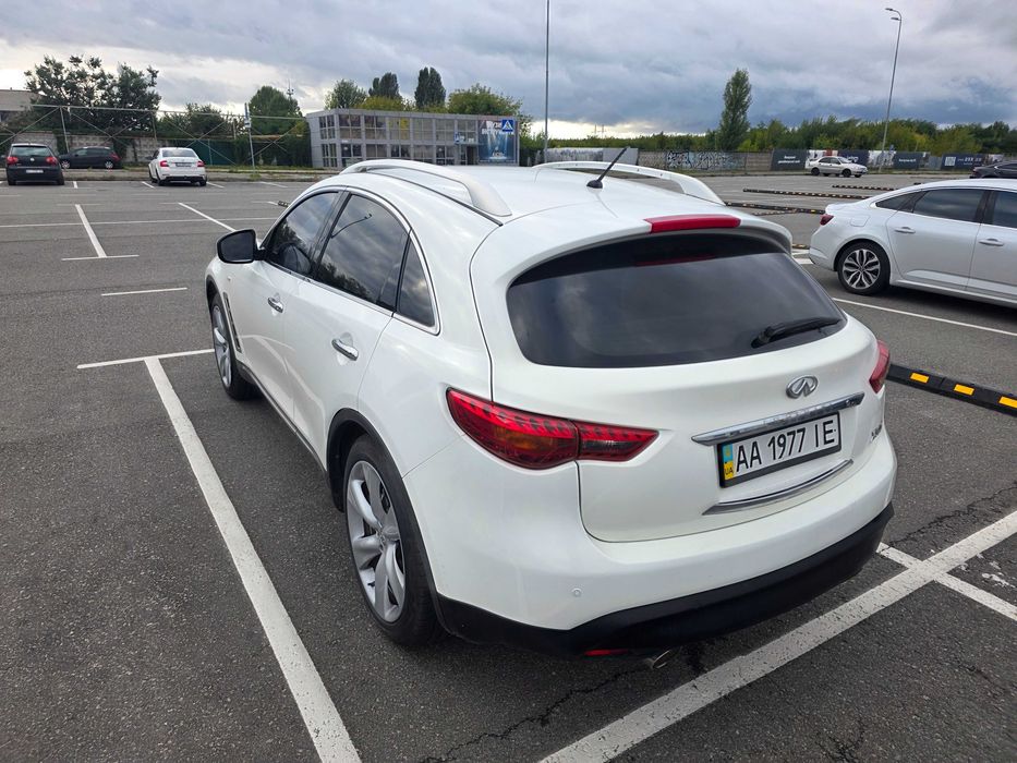 Infiniti fx50s 2009