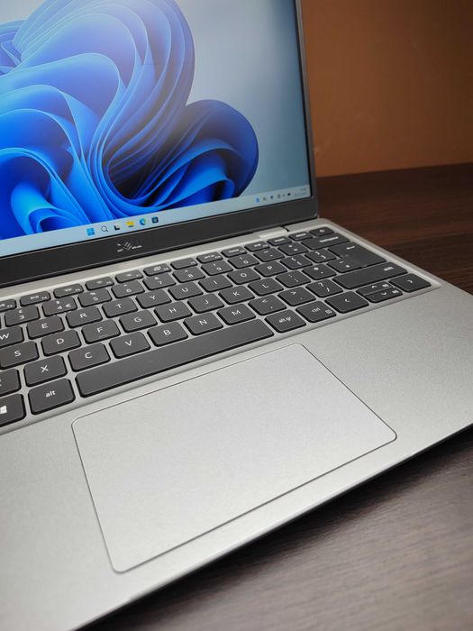 MINI LAPTOP | Dell Latitude 3320 | i7-1165G7 | 13,3" FHD | Win11