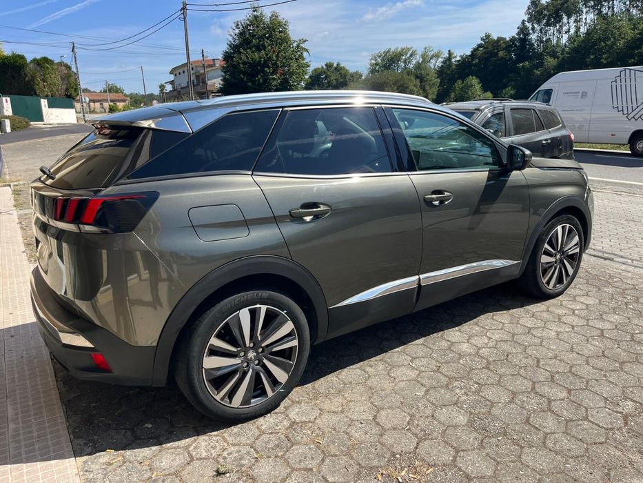 PEUGEOT 3008 modelo exclusivo premium
