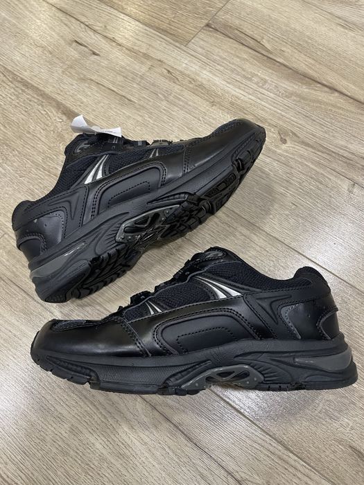 Шкіряні кросівки нові Vionic