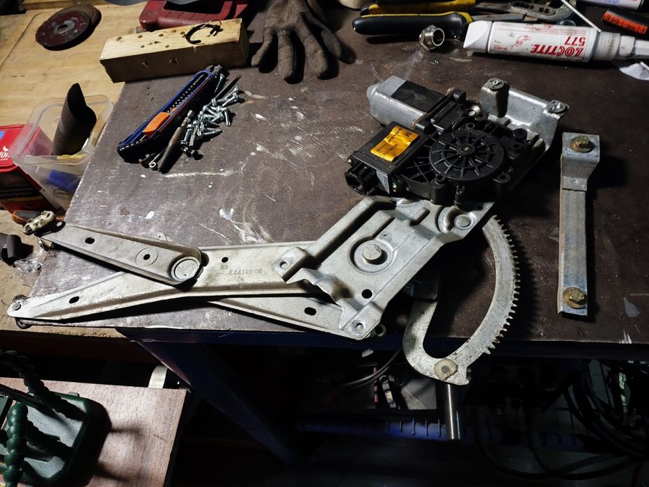 Peças de portas lado direito Corsa b