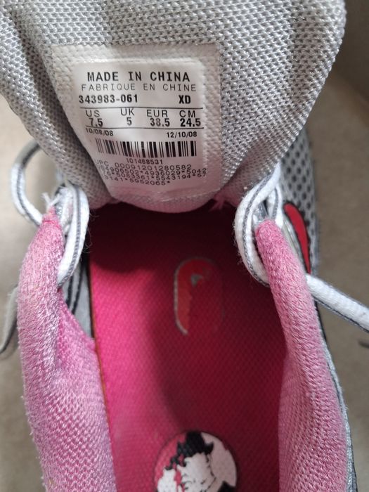 Оригінальні жіночі кросівки nike