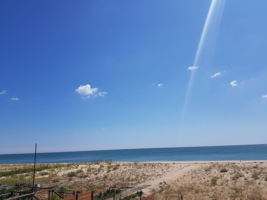 Продам фасадну ділянку біля моря 10 соток ділима
