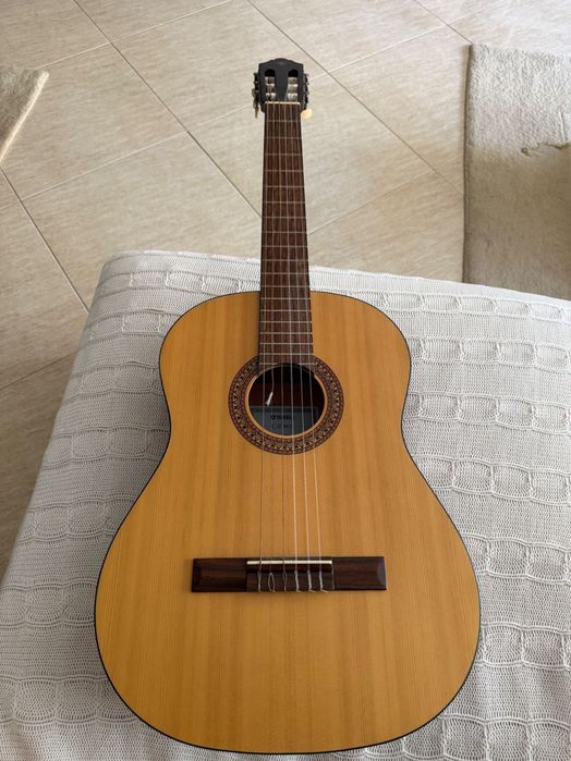 Guitarra Yamaha modelo C30M II