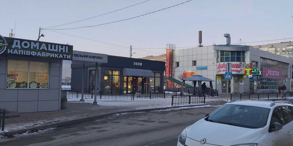 Оренда торгових приміщень в ТЦ "КВАРТАЛ"