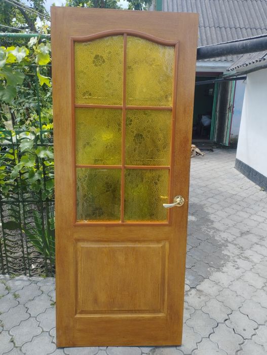 Продам двері розмір полотна 2/0.7м